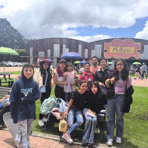 estudiantes-hogar-escuela